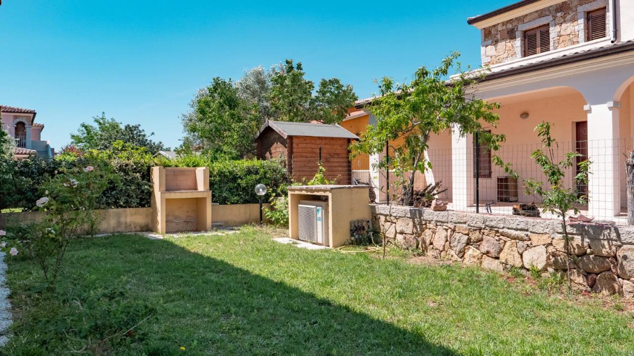 Casa Vacanza La Suaredda San Teodoro  Buitenkant foto