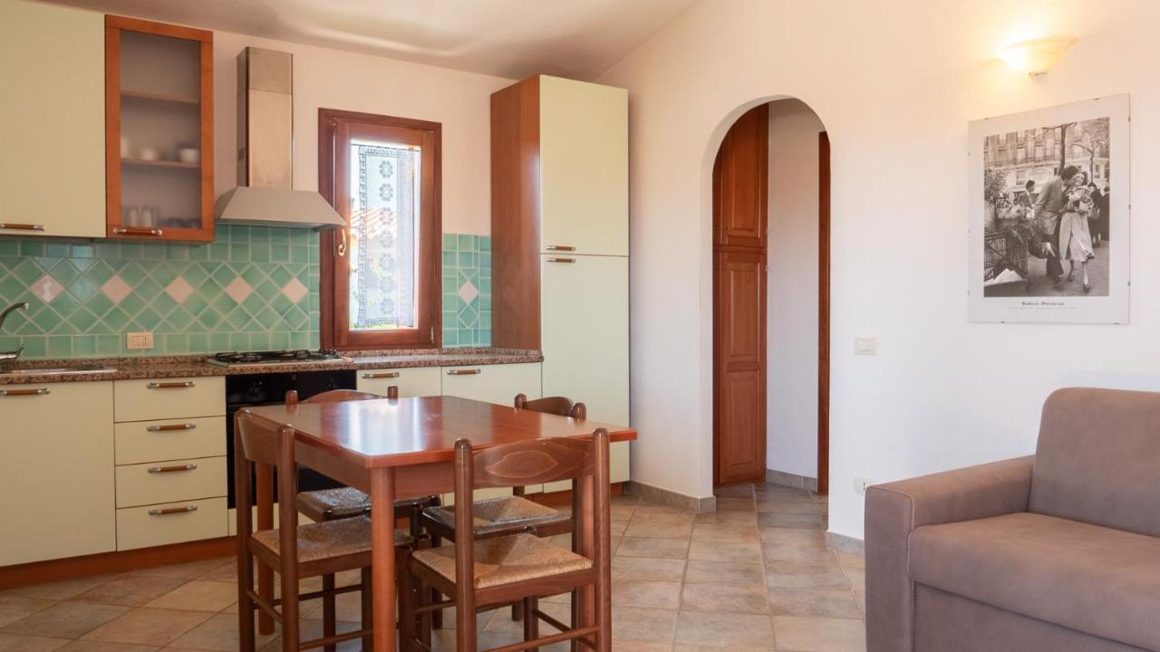 Casa Vacanza La Suaredda San Teodoro  Buitenkant foto