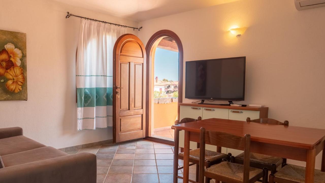 Casa Vacanza La Suaredda San Teodoro  Buitenkant foto