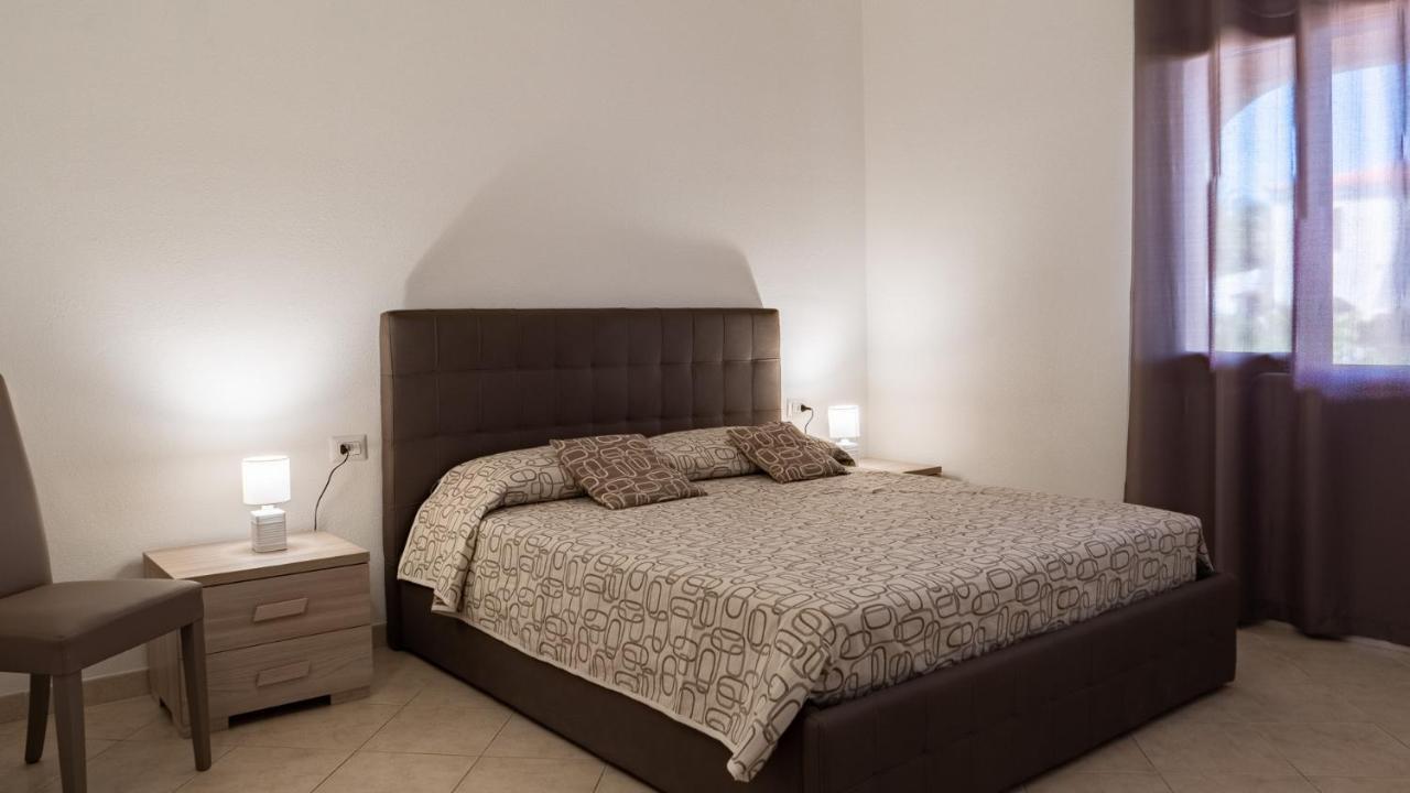 Casa Vacanza La Suaredda San Teodoro  Buitenkant foto