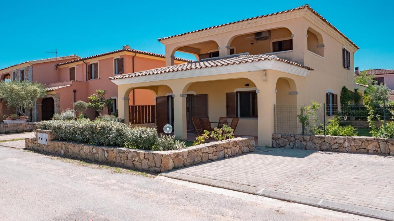 Casa Vacanza La Suaredda San Teodoro  Buitenkant foto