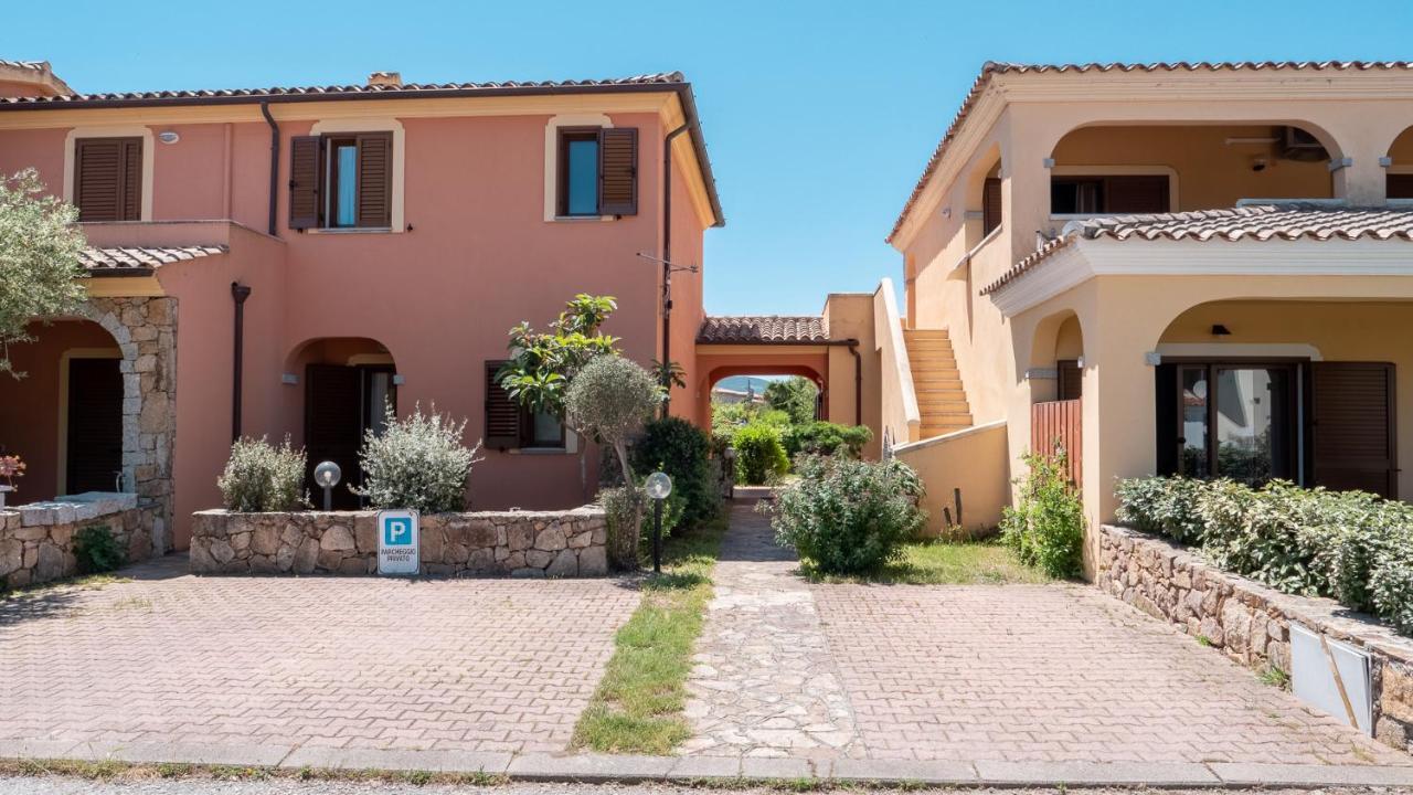 Casa Vacanza La Suaredda San Teodoro  Buitenkant foto