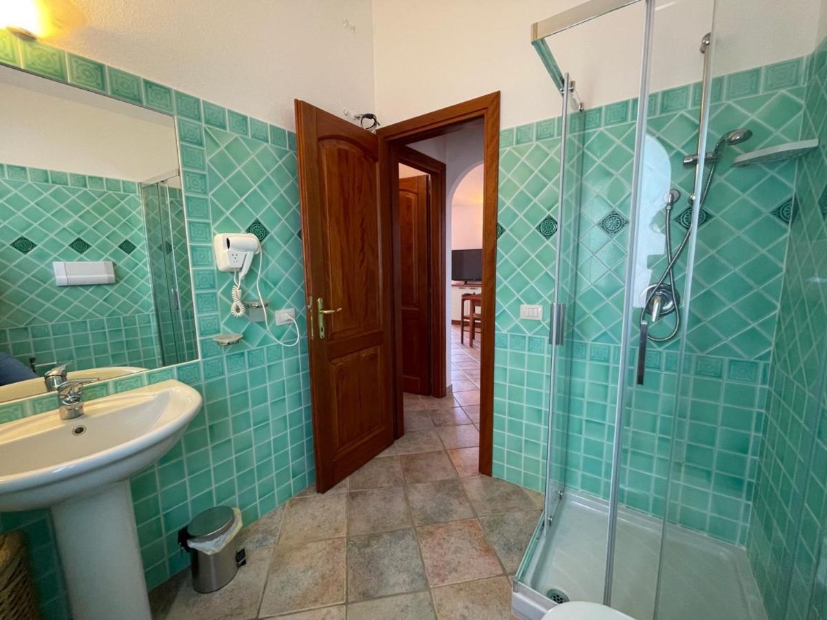 Casa Vacanza La Suaredda San Teodoro  Buitenkant foto